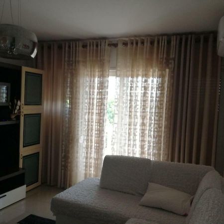 VelipojëVelipoj Apartamentアパートメント エクステリア 写真